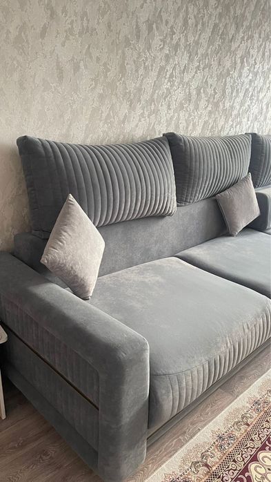 Срочно продам диван!