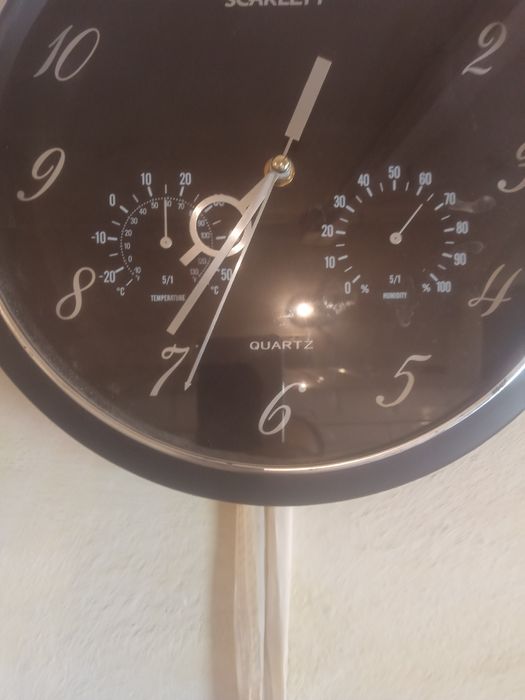 Продам часы настенные