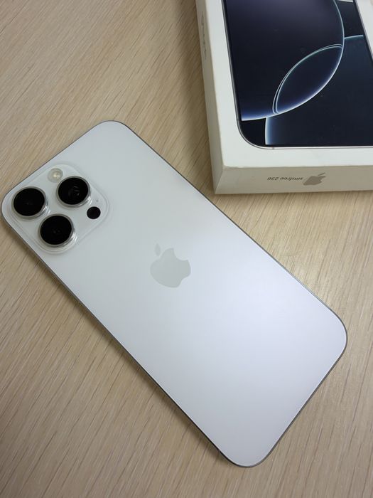 Phone 16 Pro max 256 Гб , 95%
