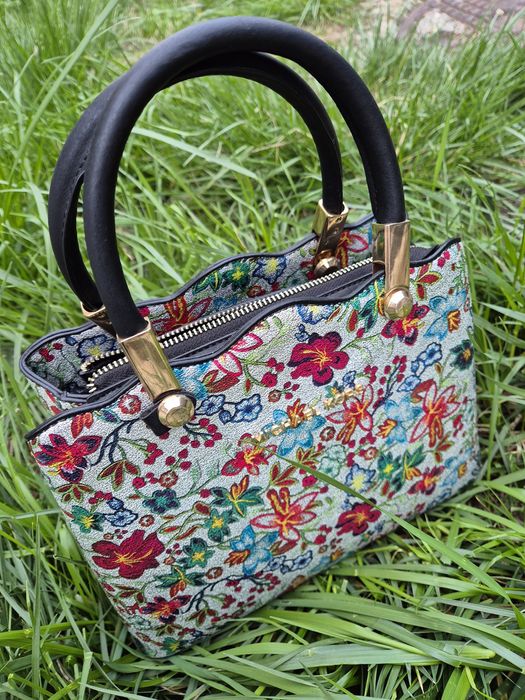 Vand geanta piele, argintie