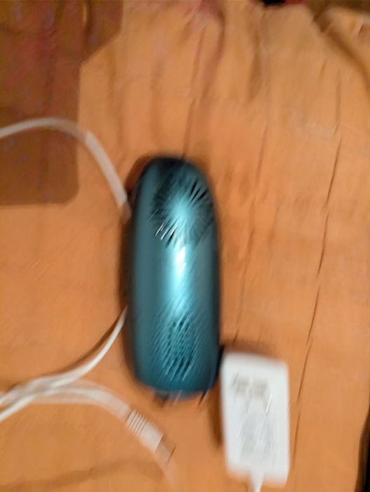 Epilator Philips și Qlive negru și alb