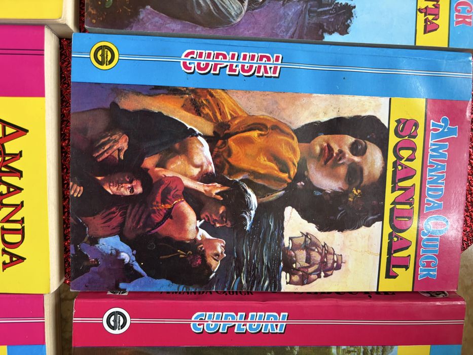 Set 9 carti Amanda Quick plus una gratis