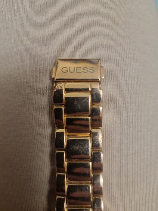 Дамски часовник Guess