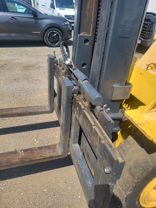 Vând motostivuitor CATERPILLAR diesel