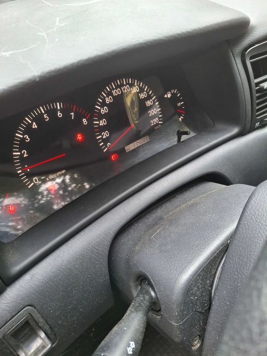 Toyota Corolla E12 ,1.4vvt-i, 114088км,2005г.за части,продава се цяла