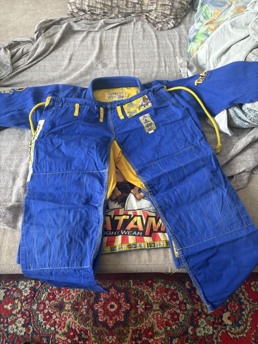 Продам кимоно в идеальном состоянии