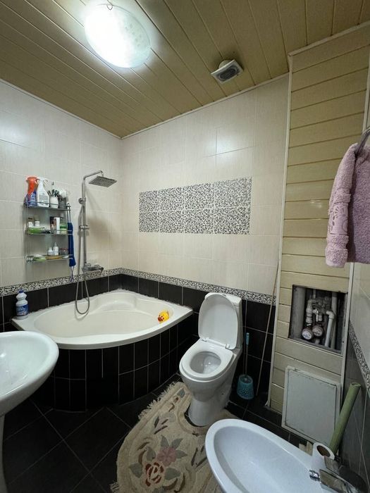 Продается квартира Юнусабад 19кв 2*3/1/5