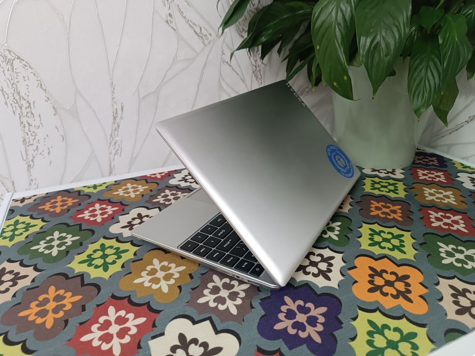 НОУТБУК Hydra Win 10 Pro SSD.