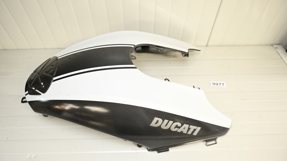 Ducati Diavel 1200 2014 Carena Rezervor Benzina Carbon