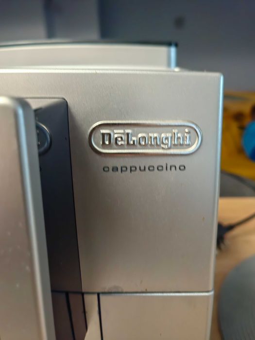 Кафе Машина DeLonghi Cappuccino ECAM 23.460.W Bean to Cup Coffee Machine – White