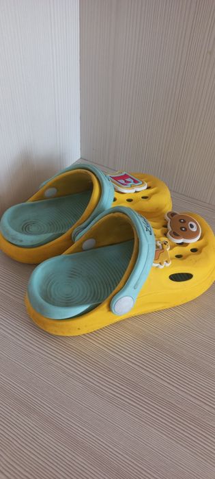 Продам кроксы летние