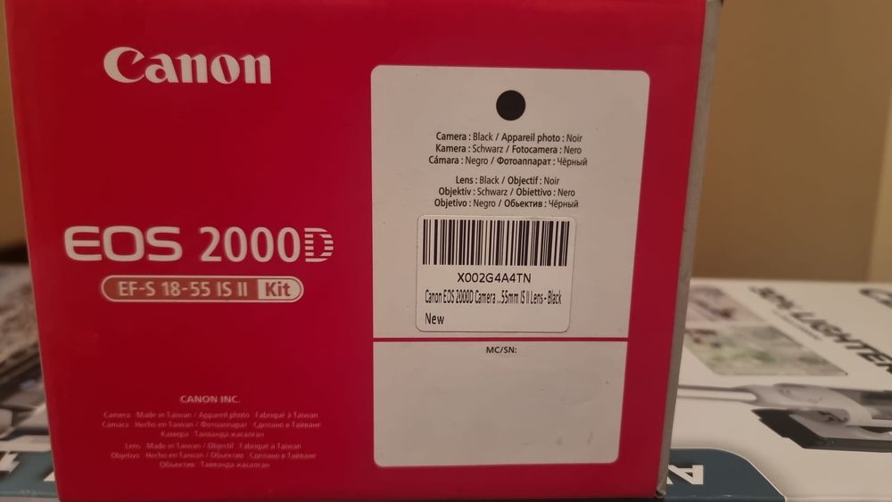 DSLR фотоапарат Canon EOS 2000D, в оригинална опаковка