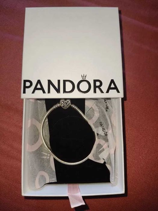 Оригинална гривна Pandora