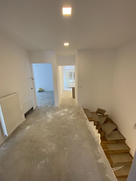 Inchiriez casa zona Ronat