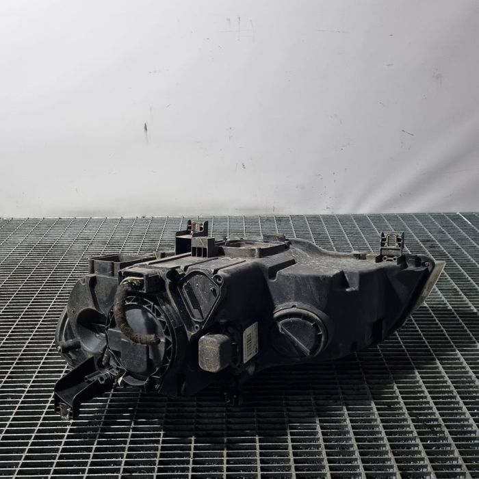 Far Dreapta BMW X5 E70 2007 - 2010 SUV 4 Usi (1333) Xenon