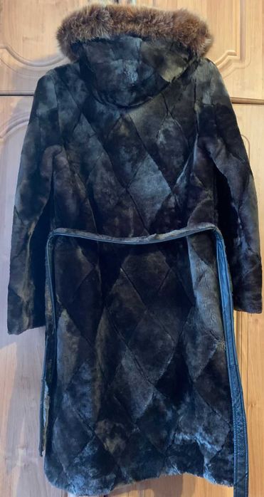 Продам мутоновую шубу (Россия)