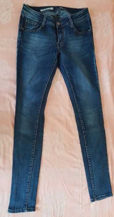 Дамски тъмни дънки