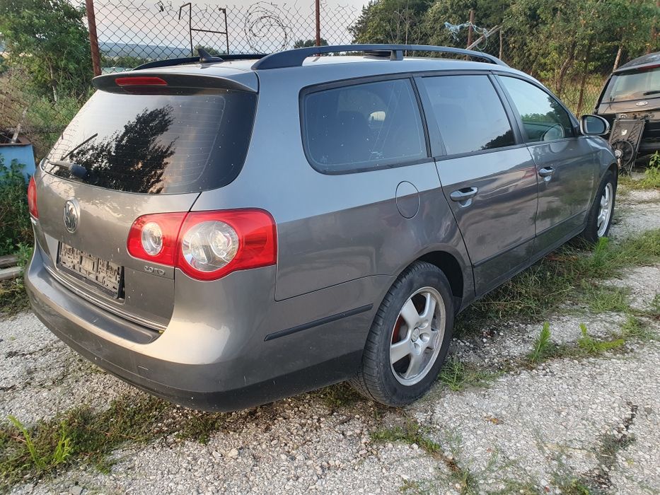 VW Passat B6 2.0 TDI 140 - НА ЧАСТИ