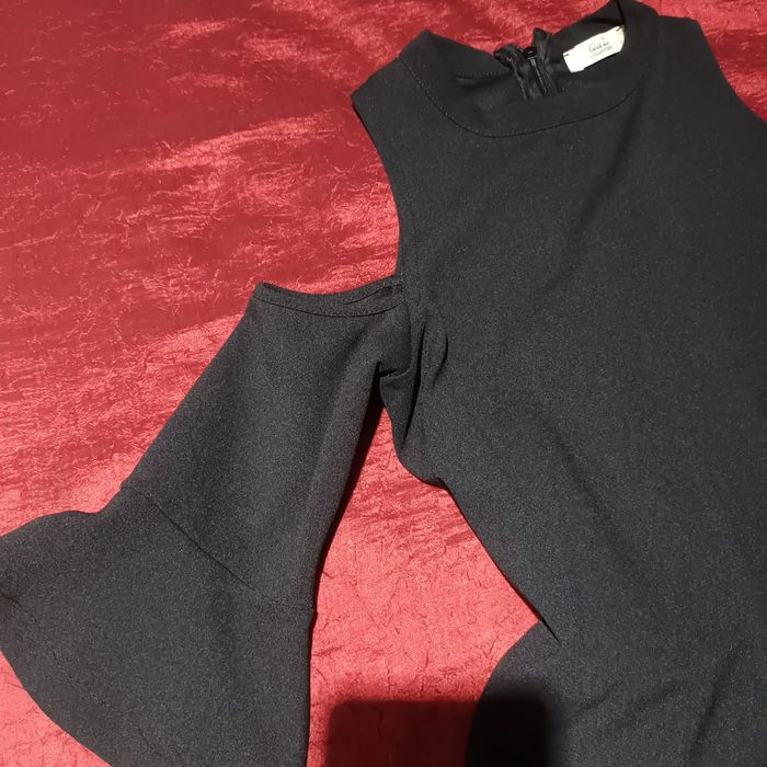 Рокли и официални блузи