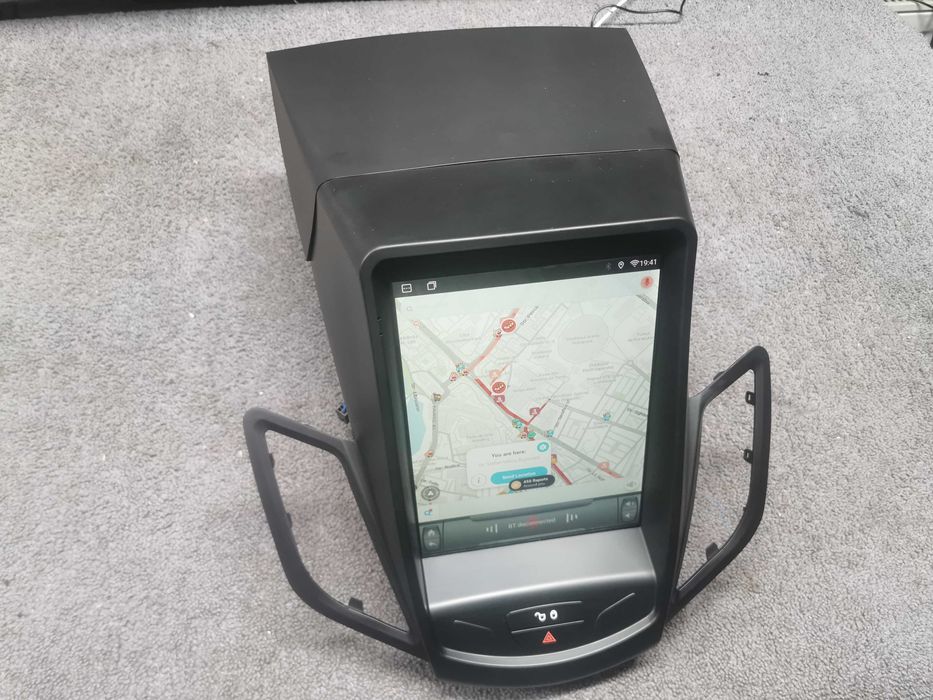 Navigatie Ford Fiesta TESLA android octacore 4/64gb ram SIM