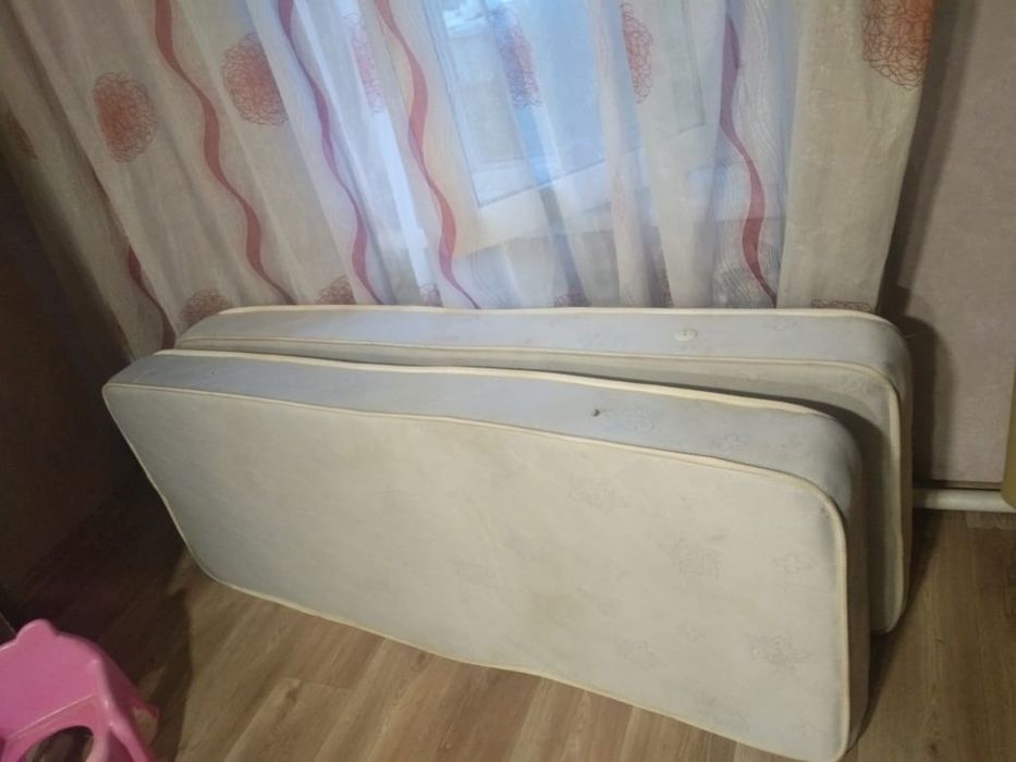 Продам двухъярусную кровать