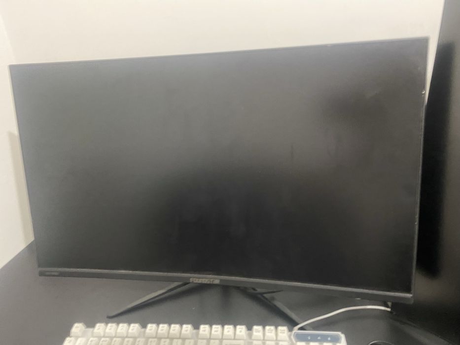 Игровой мониторр