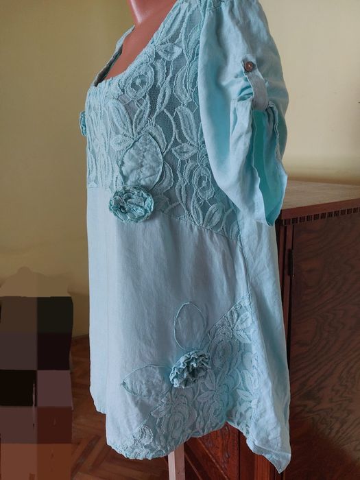 Redusa! Rochie/tunica noua 100% in, culoare de basm, bleu turcoaz cu dantela si trandafiri tot de in