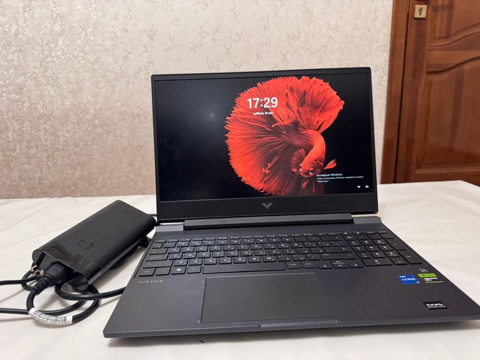 ноутбук HP Victus