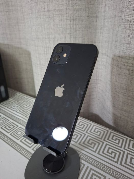 Iphone 12 64g.    .