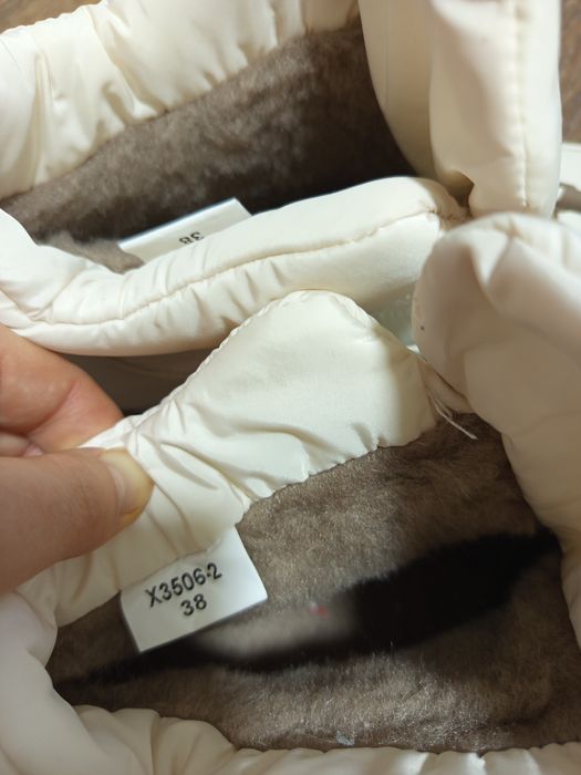 Зимние ботинки женские