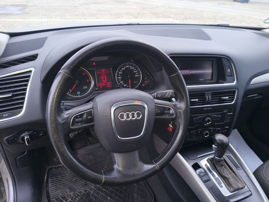 Audi q5 , quattro, automata,distributie schimbata , dovezi pe km