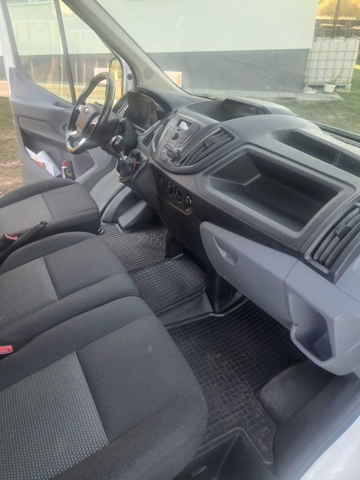 FORD Transit 2019 — imagine 4