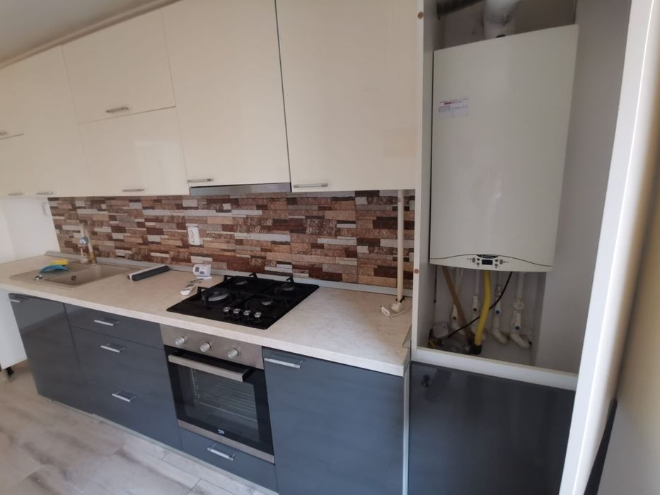 Vând apartament trei camere decomandat vedere la grădină + loc de parcare , centrală termică aer condiționat construcție 2018 Fundeni Dobroești