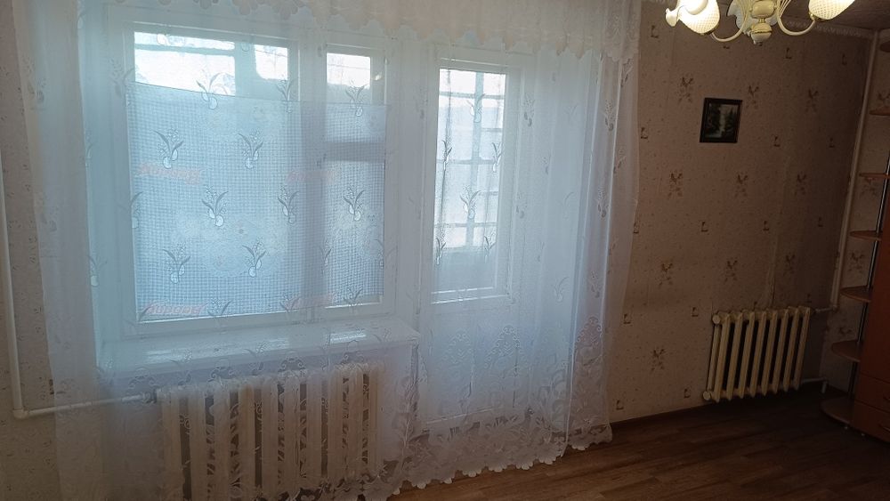 Сдам 2 комнатную 20 мкр длительно