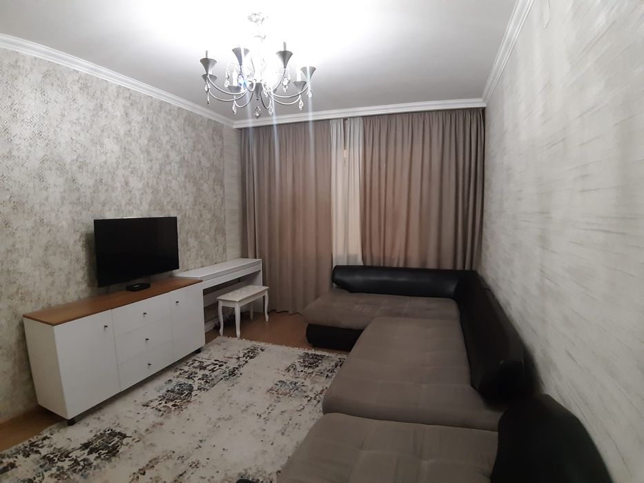 3-комн., Центр - Абая, 2 этаж (отличное состояние)