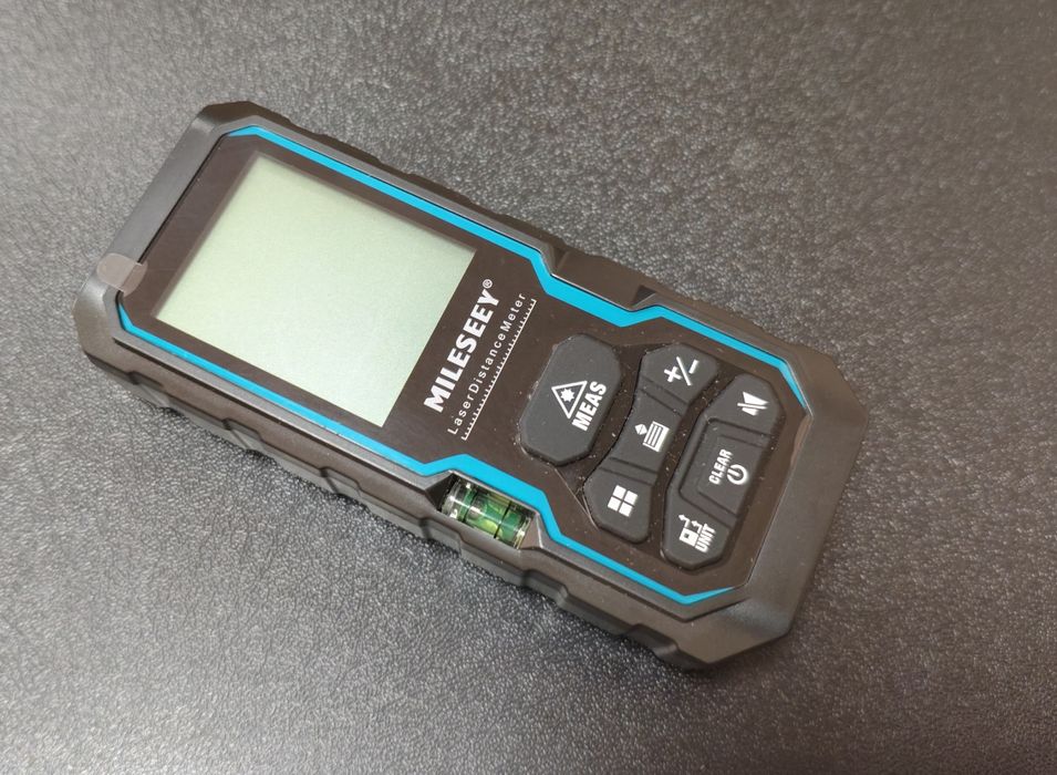 Лазерный дальномер (рулетка)