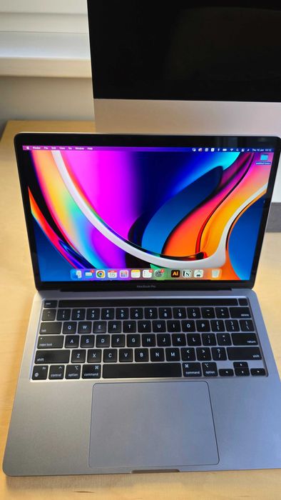 Продавам MacBook Pro 2020 | 16GB | 512 SSD | M1 chip 13" Space Gray