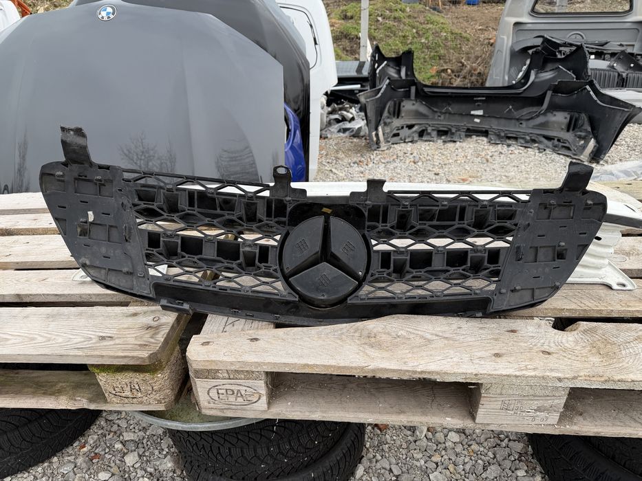 Решетка Mercedes R Class W251