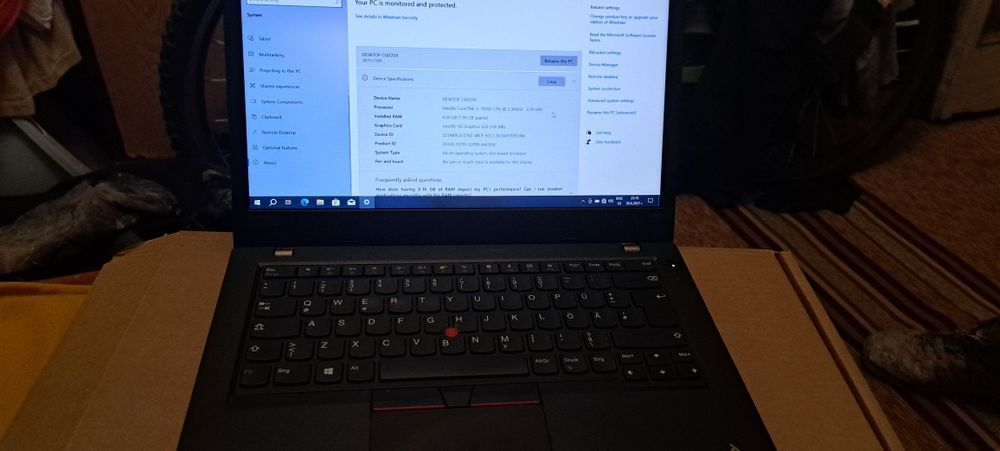 Лаптоп LENOVO T14S
