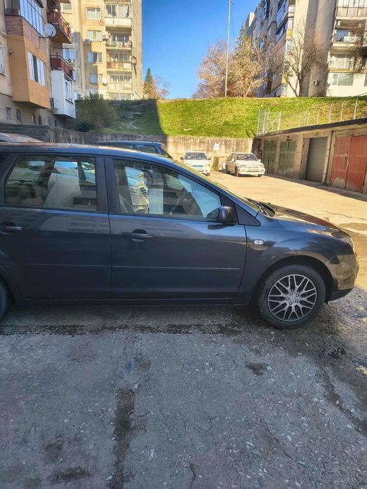 Ford Focus 2007, 131 000 км, теглич, 4 гуми + джанти