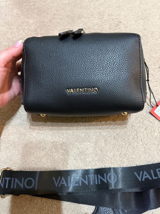 Vând gentuță Valentino