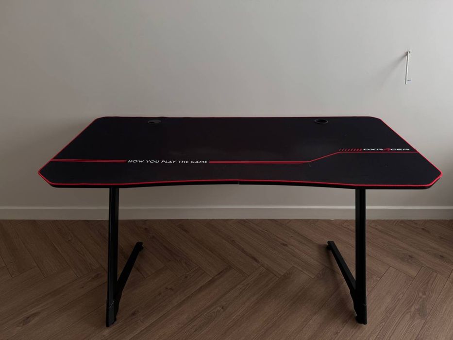 Игровой стол DxRacer