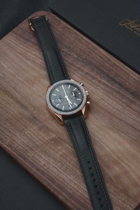 Кожаный ремешок для часов. Индивидуальный ремешок, ручной работы.