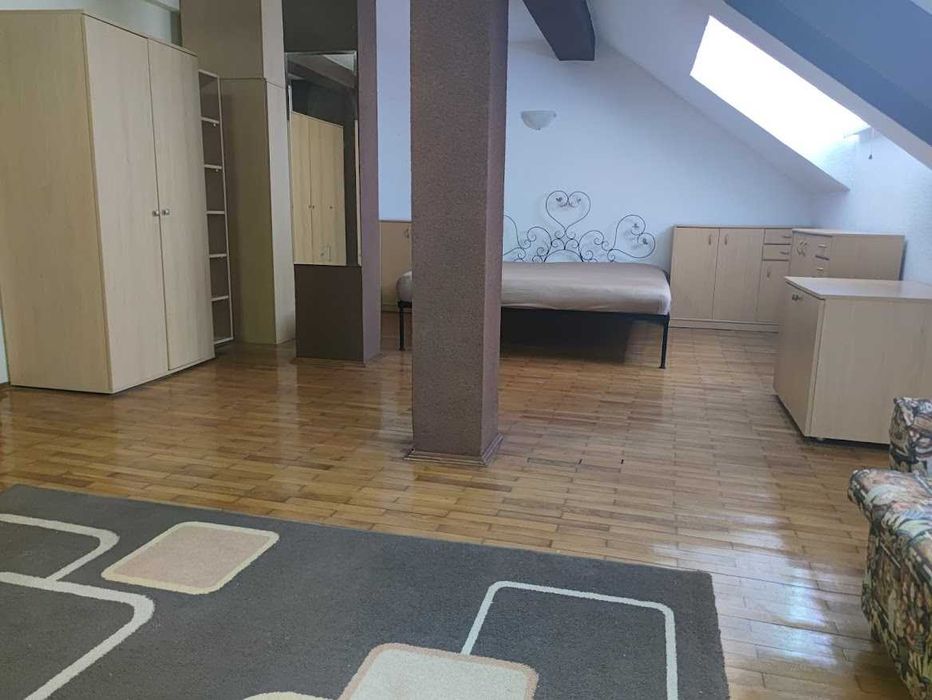 Продавам многостаен тип Мезонет - До Колхозен Пазар