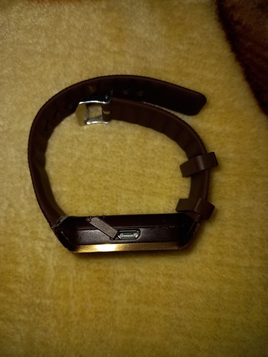 Продам часы Bluetooth из Кореи привезли Возможно есть обмен