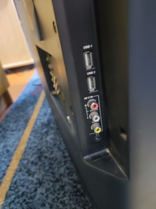 Продам телевизор