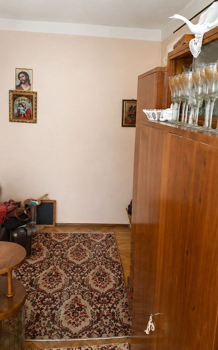 Vand apartament 3 camere central str Dumitru Furtuna