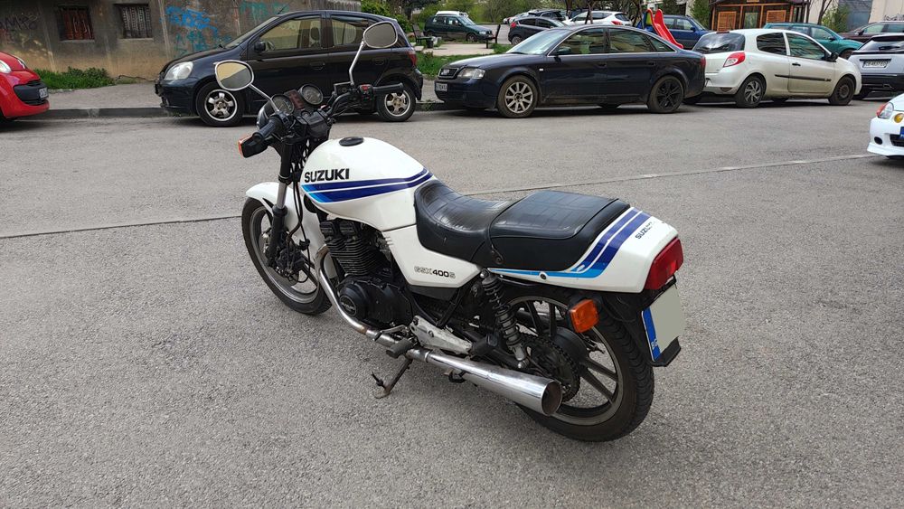Suzuki GSX 400 S