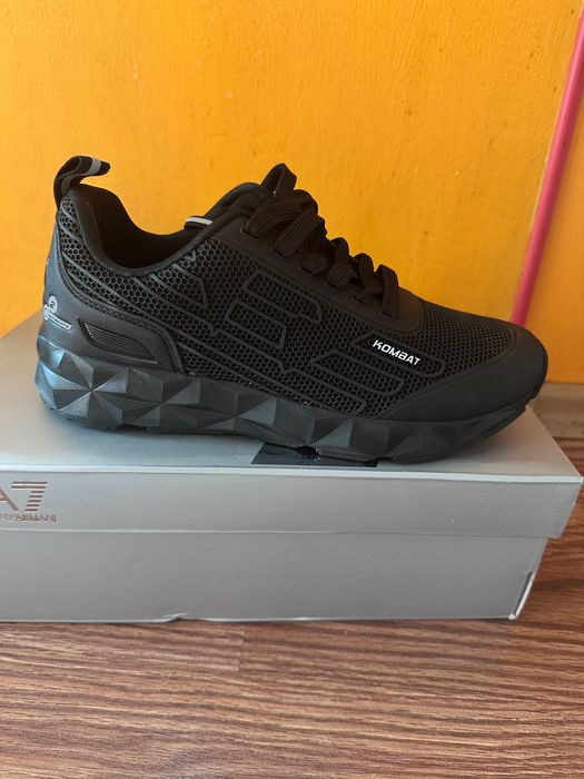 Emporio Armani - EA7 Kombat trainers