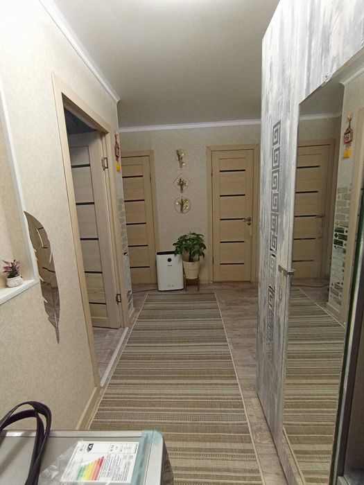 Продам 3комн кв 8мкр